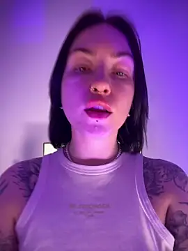 ivyhoney (F young) - Lick your dick + eye contact