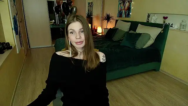 reginasparkle - ReginaSparkle's free webcam - UK Sex Cams