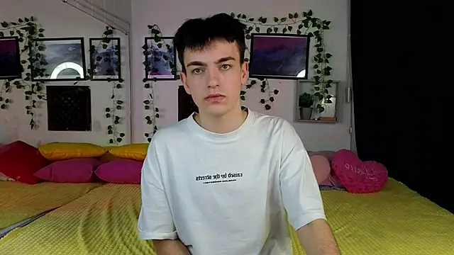 andre_smit (M twink) - masturbate 5 min