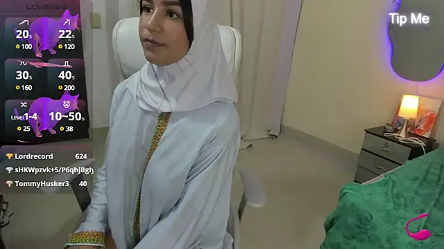 basimachauriye (F teen) - BOOBS IN OIL