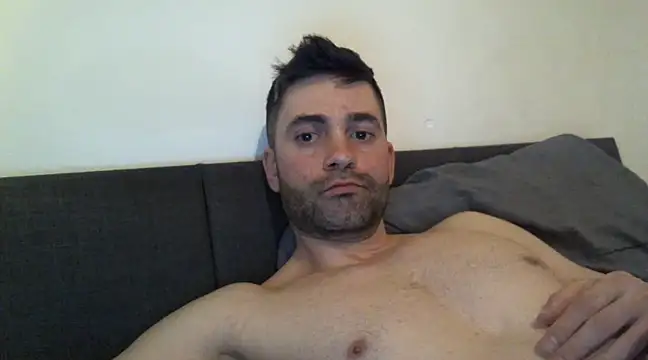 coco166491 (M young) - #blowjob #brunettes #cam2cam #cock-rating #gays #handjob #middle-priced-privates #muscular #new #romanian #small-audience #white #young