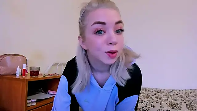 littlesiyfairy - LittleSiyfairy's free webcam - UK Sex Cams