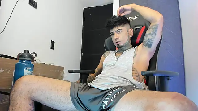 sergiio_mesa27 - Sergiio_mesa27's free webcam - UK Sex Cams