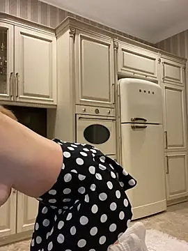 amazoniiaa - Amazoniiaa's free webcam - UK Sex Cams