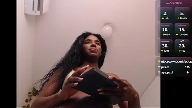 kendrachavez (F teen) - FUCK WITH DILDO  😈