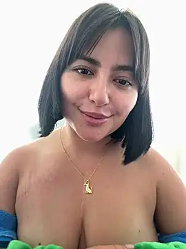 sukhakunis1 Live Webcam on Stripchat