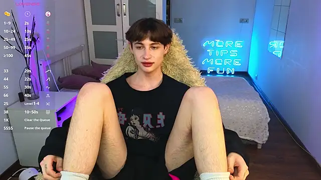 zack_randal (M twink) - Play with feet 💙