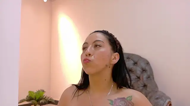 niky_smit (F young) - fucks this creamy ass