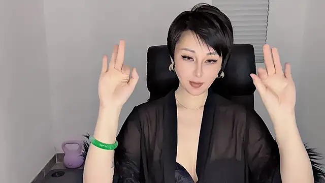 Jin-SS Live Webcam on Stripchat