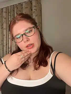 lily_lu_one - Lily_lu_one's free webcam - UK Sex Cams