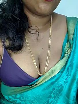 Boobs_Queen_Bubli