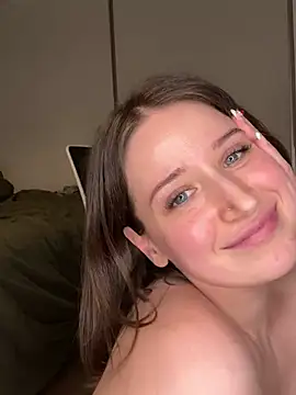 nerdynina (F young) - Last cum of the night