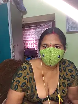 hotladyIndian1