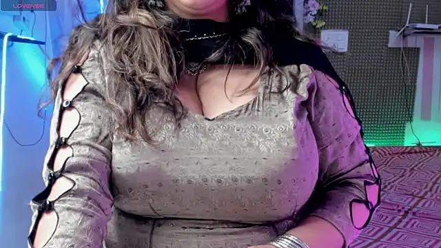 Gulabi_Queen