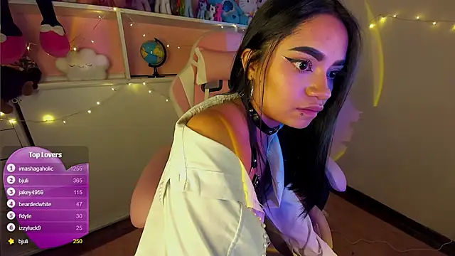 cristal_latiinsex (F teen) - FINGERS IN MY ASS