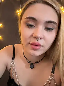 sierraford (F teen) - 💥RIDING ON A PILLOW + NAKED BOOBS💥