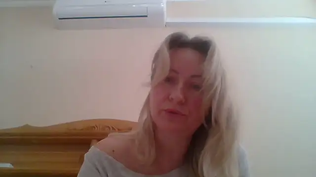 Mary888x from StripChat is Freechat