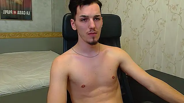 leoisaiah - LeoIsaiah's free webcam - UK Sex Cams