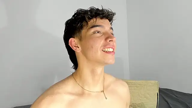 mateosantiago24 (Ask my age) - FIRST BIG CUM MATEO