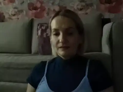 YourJulia on StripChat 