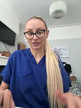 hotblondie14