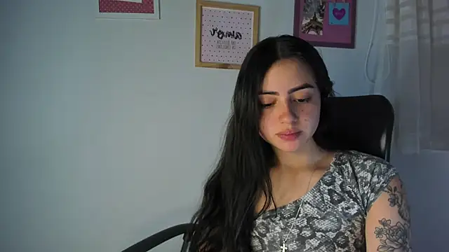 myeimmy_33 - Myeimmy_33's free webcam