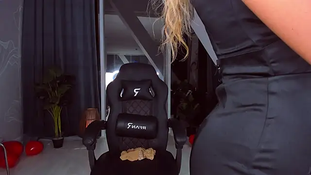 spoilm3mor3 (F young) - POV Blowjob 🍆