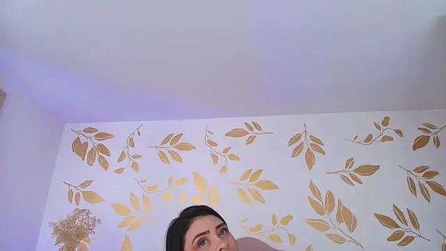 anikaromanoff - AnikaRomanoff's free webcam