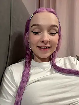 baby_miu (F teen) - 💕spit on boobs💦