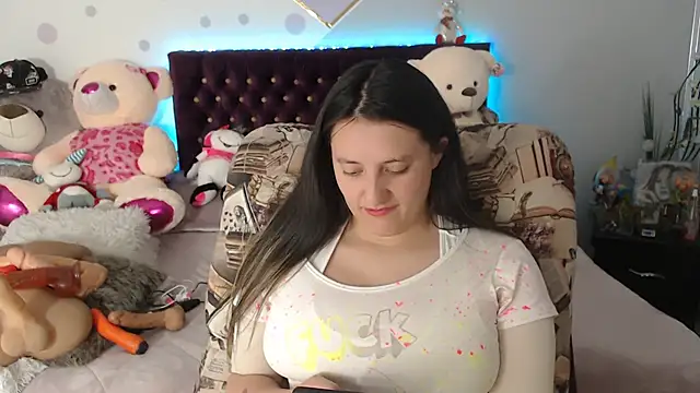 lorenahot_06 (F young) - cum and squirt