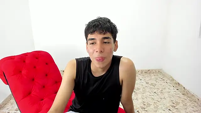 harry_latinboy (M twink) - 💦 Show CUM in Public 💦