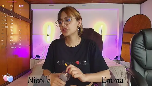 _emma11 (Ask my age) - fuck dildo