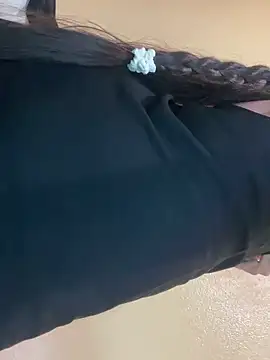 evelyn_moon (F young) - زيت ع كل جسمي oil in body😋😋