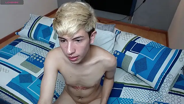 matteo_foxx (M twink) - Show Ass