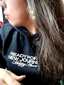 zahra_jalid (F young) - SHOW pussy 🔥🤤🥵