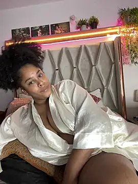 africa_xxx (F young) - two fingers in my pussy