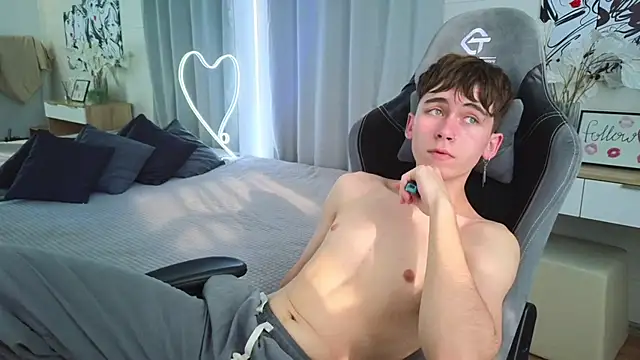 bad_boy9996 (M twink) - Cum Show