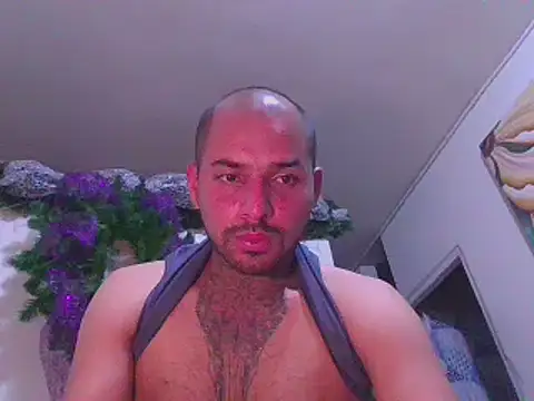 thomassmiith - ThomasSmiith's free webcam - UK Sex Cams