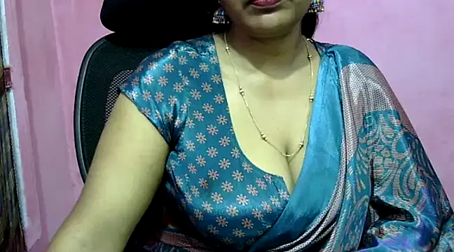 Lovely_Bhabhi38