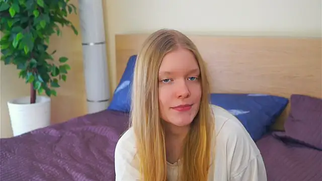 theagrayer - TheaGrayer's free webcam