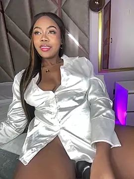 lola_king (F teen) - Open your nice ass for me 🌹