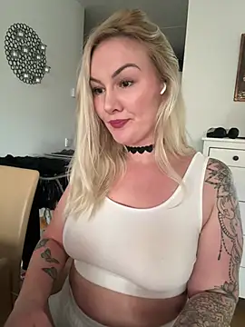  NastyMilf_ chat room