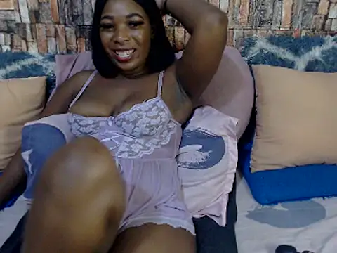 foxy_african - Foxy_African's free webcam - UK Sex Cams