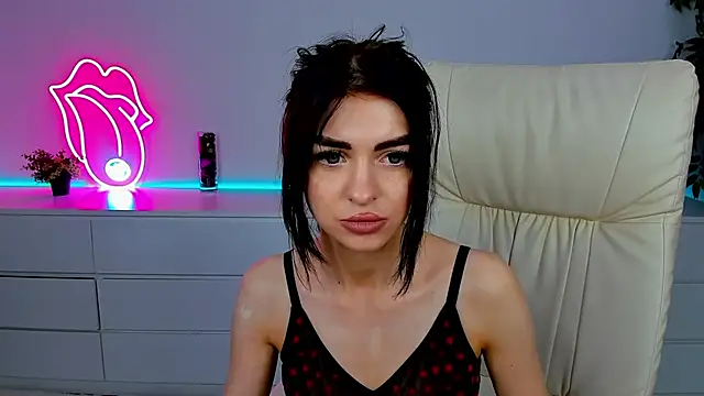 little_mollly - Little_MollLy's free webcam - UK Sex Cams