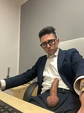 masterboss_ (M young) - OFFICE CUM SHOW!