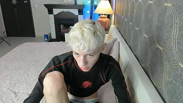 barbi_boyy (M twink) - cum show