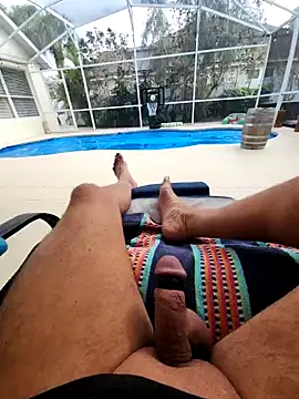 theclubist111 (M grandpa) - Tokens vibrate my cock and balls!