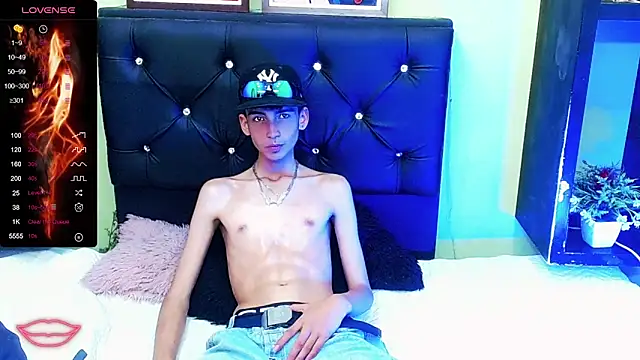 ttimy_x_boy (M twink) - naked