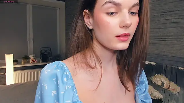 floradobb (F teen) - Let's stroke and squeeze my boobs!