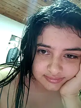 stephania_18 (F teen) - Show tits 👙❤️